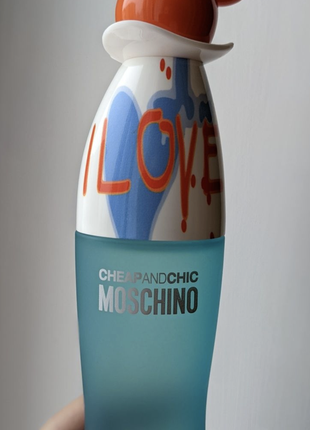 Туалетна вода moschino cheap and chic