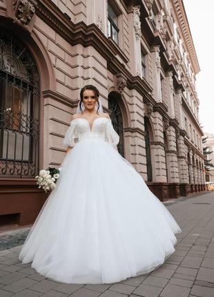 Свадебное платье