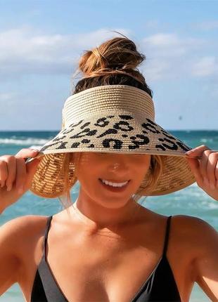 Солнцезащитная складная женская шляпа соломенная леопардового цвета 58-609 фото