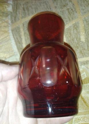 Маленька червона ваза ilguciema sf ільгуціемський завод кольорове скло7 фото