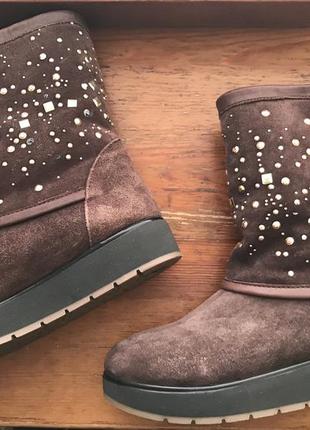 Замшевые зимние сапоги