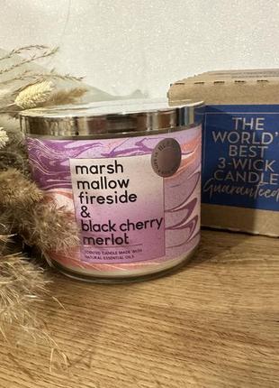 Свічка marshmallow fireside & black cherry merlot (bath and body) з ефірними маслами