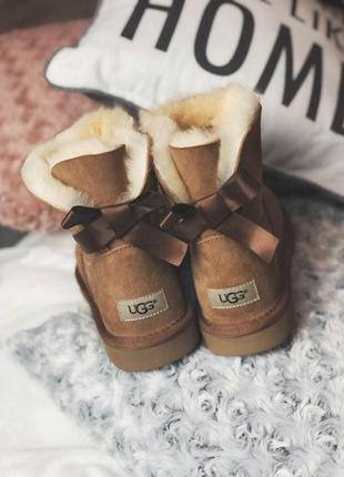 Красиві чобітки ugg mini bailey bow brown з пишним хутром/осінь/зима/весна😍4 фото