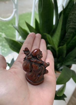 Фігурка.нецке. окімоно «усміхається ченець із мішком за спиною. хотей»