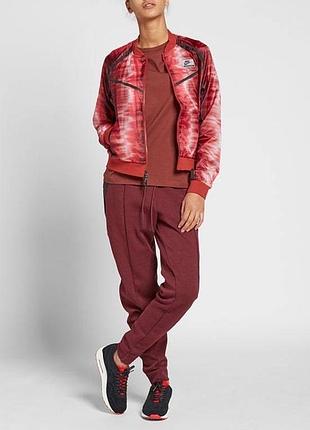 Бомбер-вітровка nike р.xs-s