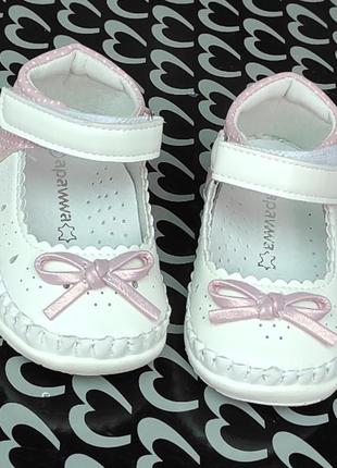 Білі, рожеві туфлі пінетки для дівчинки5 фото