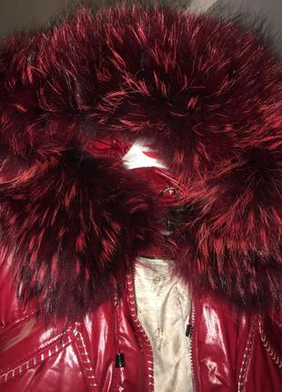 Куртка зимова червона royal cat з натуральним енотом2 фото