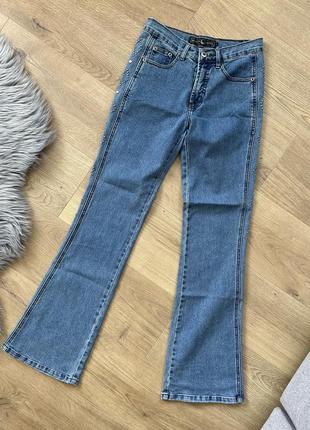 Вінтажні джинси, джинси з декором по боках, прямі джинси