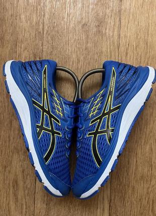 Кроссовки asics