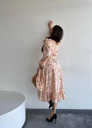 Жіноча сукня міді софт з великим квітковим принтом (розміри 42, 44, 46, 48), персикова4 фото