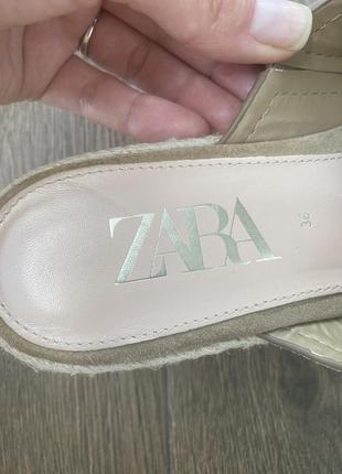 Кожаные шлепки ляпницы на платформе zara, шлепки zara с черепаховой пряжей10 фото