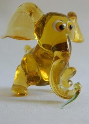 Статуетка скляна мініатюра слон із їжею7 фото
