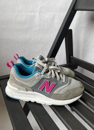 Дитячі кросівки new balance 32.5