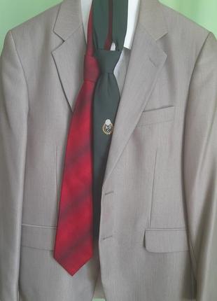 Новый итальянский костюм + 2 галстука в подарок❗️☝️2 фото