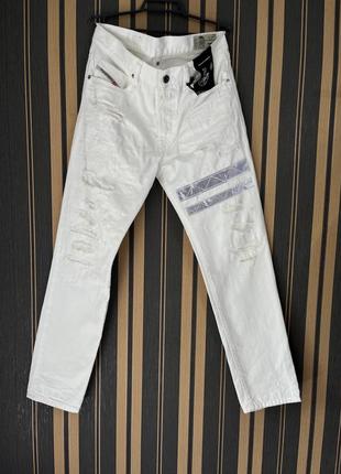Diesel 30/32 slim-skinny джинсы рваные с рефлективом  молочные белые1 фото