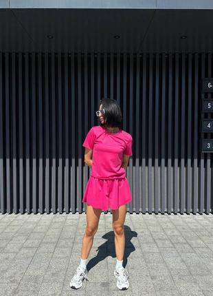 Модний жіночий літній костюм/комплект - футболка, шорти (розмір onesize 42-46), малиновий3 фото