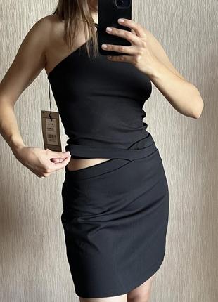 Спідниця базова міні чорна юбка з вирізами