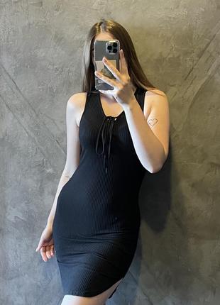 Обтягуюче плаття