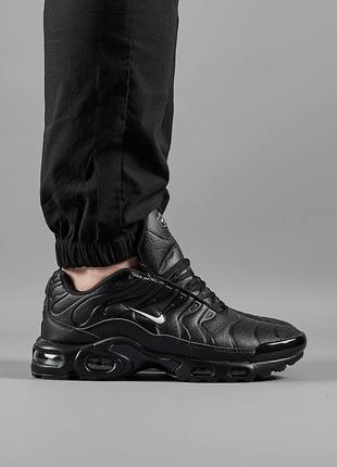 Мужские кроссовки nike air max tn plus all black white leather,человечешая обувь