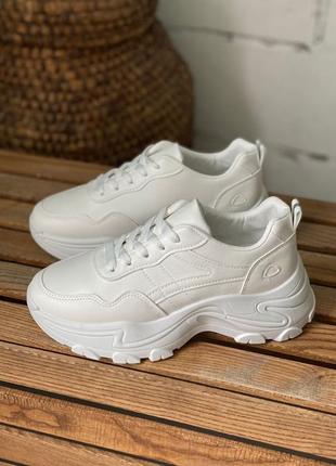 Жіночі кросівки молочні білі літні екошкіра тренд 20239 фото