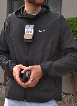 Мужская черная ветровка nike nk rpl Wei