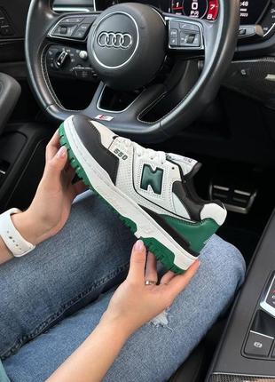 Жіночі кросівки new balance 550 white black green