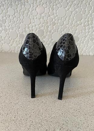 Чорні класичні туфлі, устілка 24 см