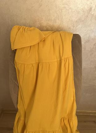 Желтое яркое платье на одно плечо3 фото