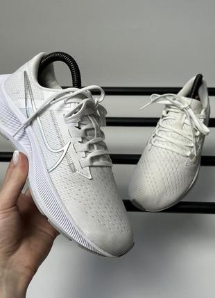 Кросівки бігові nike zoom pegasus 38