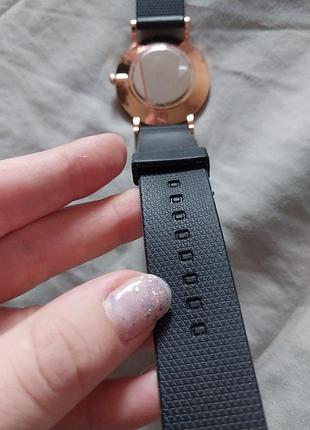 Часы женские черный black and white bw обмен