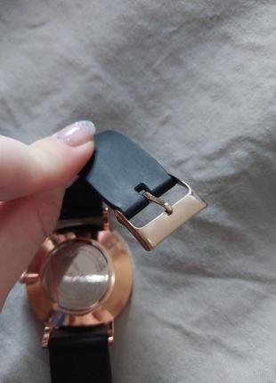 Часы женские черный black and white bw обмен