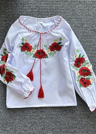 Неймовірна вишиванка для дівчинки