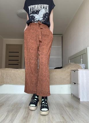 Легкие летние свободные леопардовые брюки брюки answear1 фото