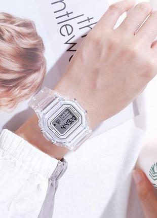 Прозрачные цифровые часы винтажные с подсветкой белые2 фото