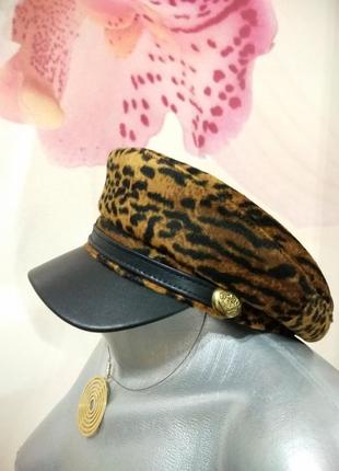 Стильная женская кепи из экомеха. кепка. капитанка. клетчатка. фуражка. фуражка