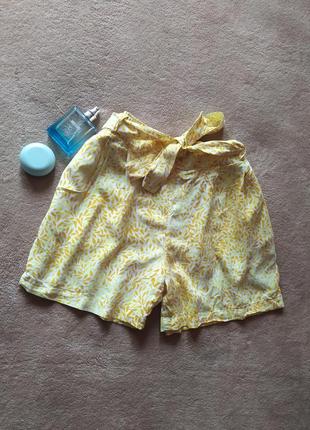 Базовые легкие летние шорты вискоза высокая талия на резинке с пояском