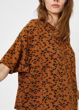 Трикотажна футболка кофта zara