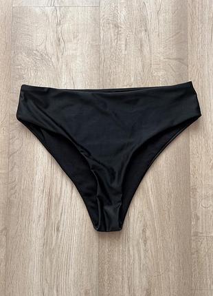Жіночі купальні трусики