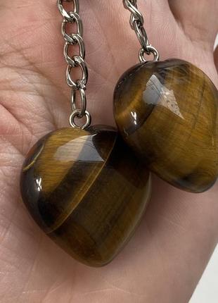 Брелок-оберіг серце з тигрового ока, натуральний коричневий камінь для ключів та сумок, любов у подарунок2 фото