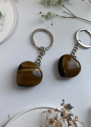 Брелок-оберіг серце з тигрового ока, натуральний коричневий камінь для ключів та сумок, любов у подарунок8 фото