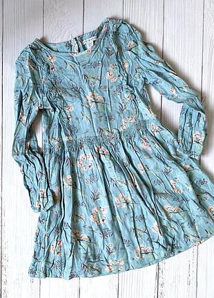 Платье очень красивое