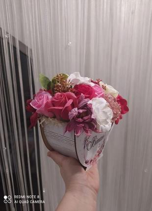 Букет из мыльных роз в деревянной коробке "цветущая чашка"3 фото