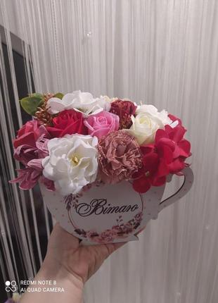 Букет из мыльных роз в деревянной коробке "цветущая чашка"4 фото