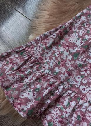 Трендовое нежное коттоновое платье в цветочный принт7 фото