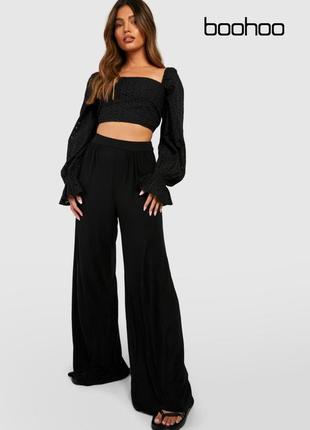 Базові широкі штани з високою посадкою boohoo