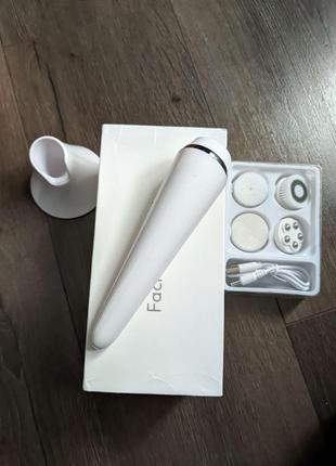 Щетка для лица электрическая fs5312kt17. для умывания, массажа, чистки.