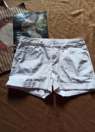 Тонкие джинсовые шорты с рваностями потёртостями новые америка
