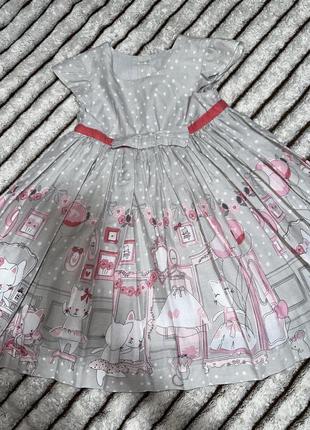 Платье на девочку