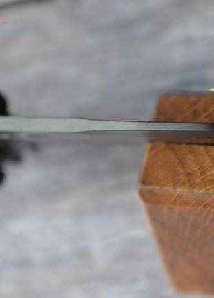 Складной карманный нож тень 2, его алюминиевая рукоять сформирована двумя лайнерами и удобно лежит в руке2 фото