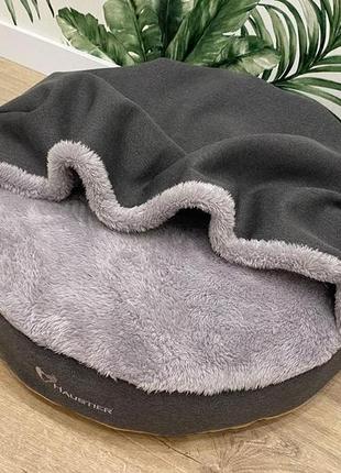Лежак для собак и котов lounge gray с капюшоном s - диаметр 60 см высота 9 см4 фото